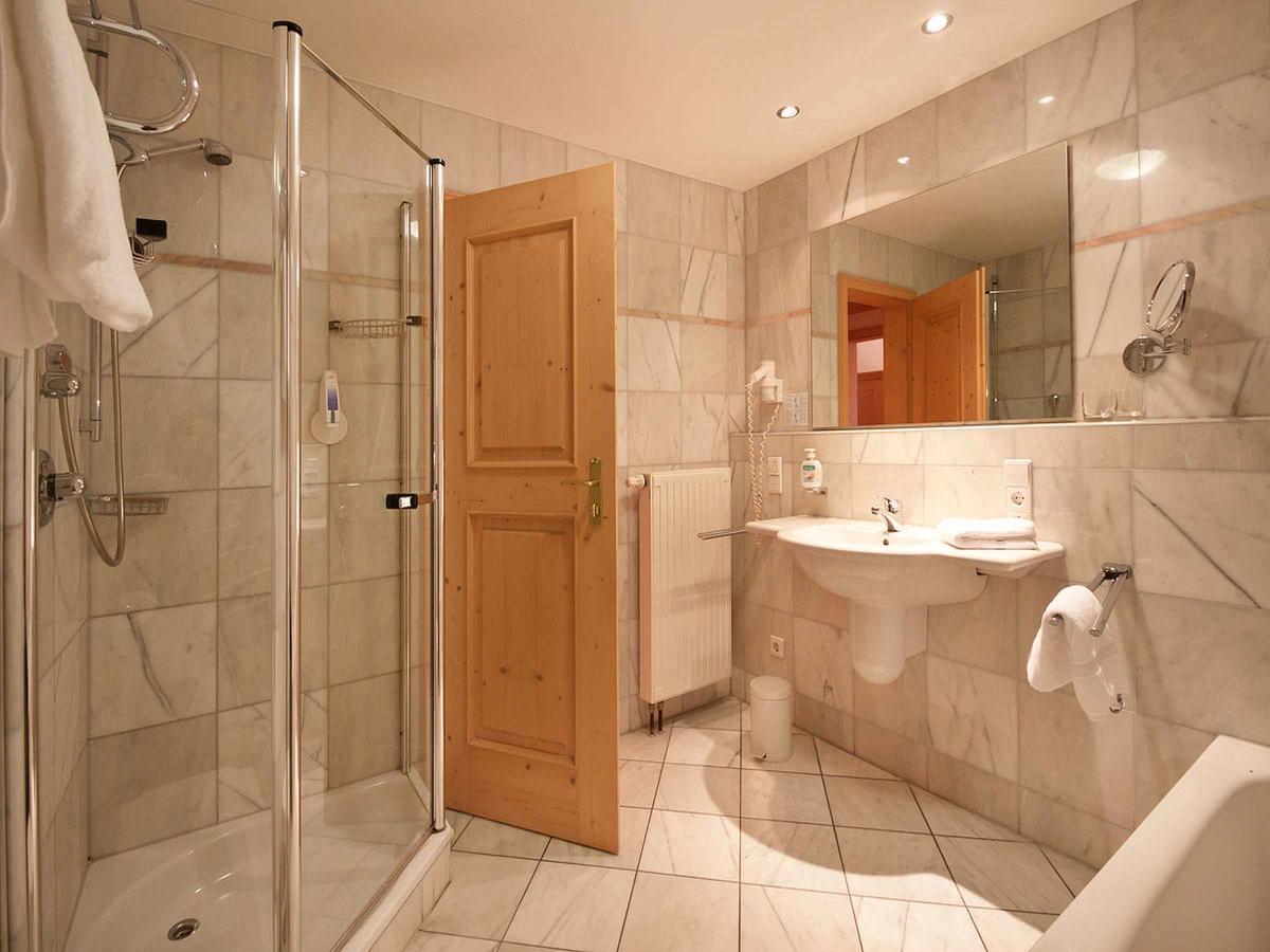 Hotel-Gasthof Zum Suessen Grund Albstadt Eksteriør billede